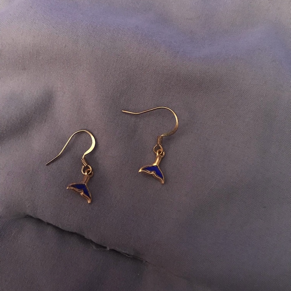 Gold Dangle Fin Earrings with Blue Stones